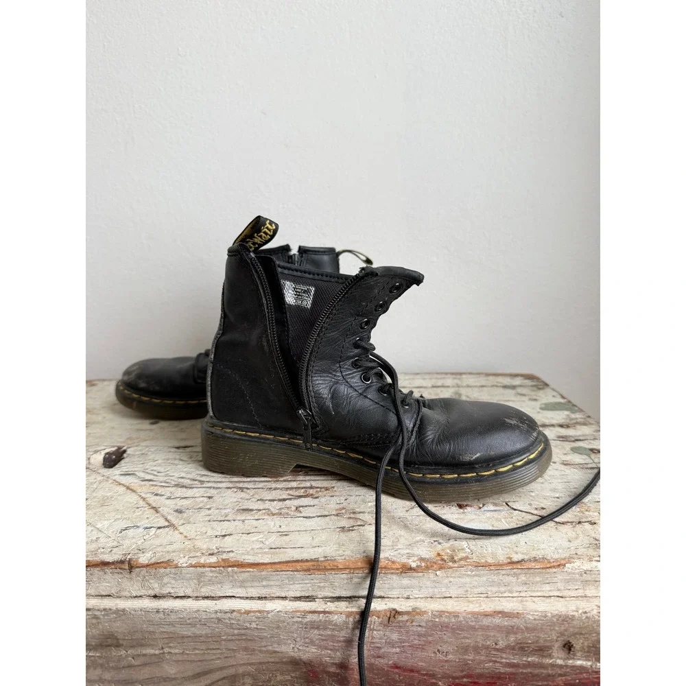 Dr. Martens distressed dr